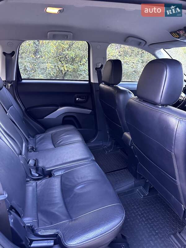 Позашляховик / Кросовер Peugeot 4007 2011 в Пересічне