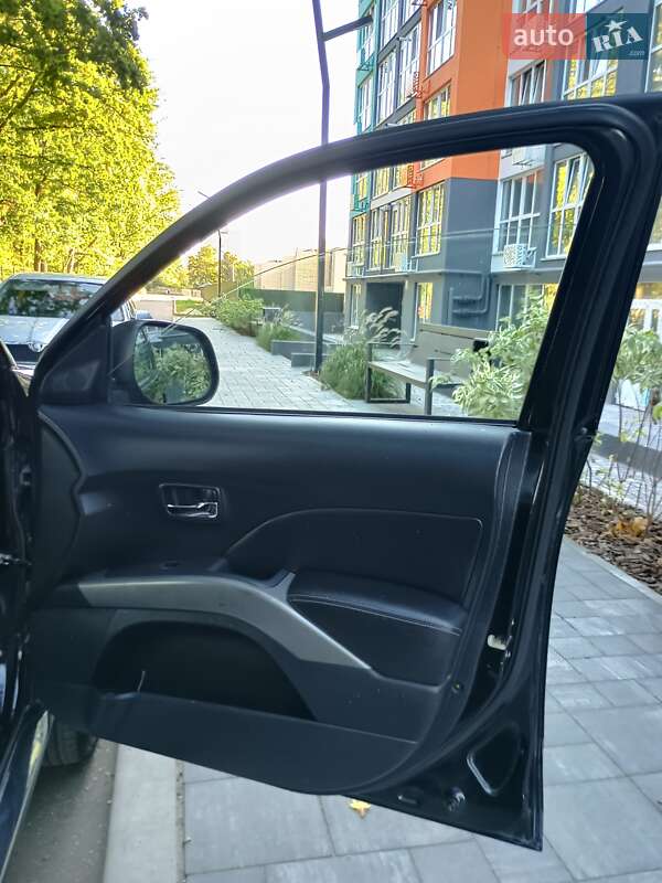 Позашляховик / Кросовер Peugeot 4007 2008 в Чернігові