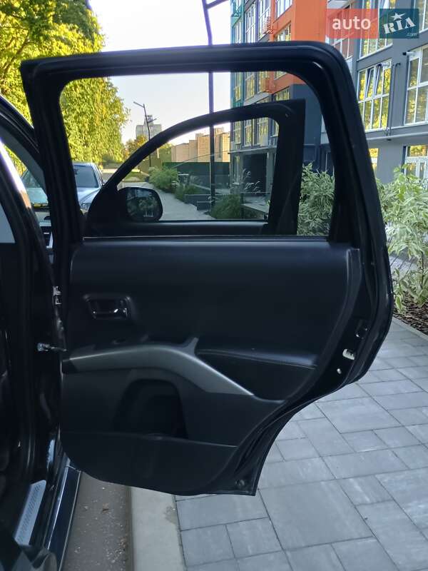 Позашляховик / Кросовер Peugeot 4007 2008 в Чернігові