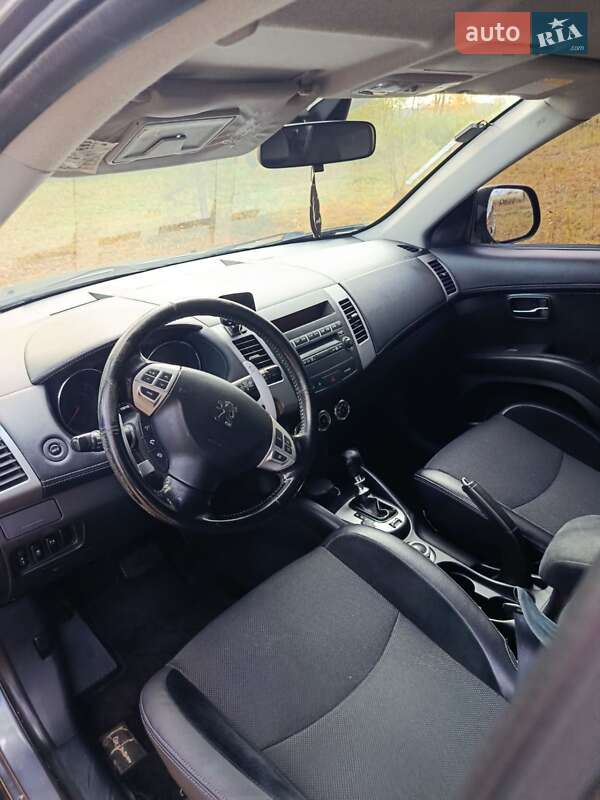 Позашляховик / Кросовер Peugeot 4007 2011 в Радивиліві фото 3 Позашляховик / Кросовер Peugeot 4007 2011 в Радивиліві