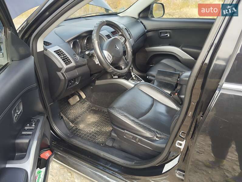 Внедорожник / Кроссовер Peugeot 4007 2010 в Коростышеве