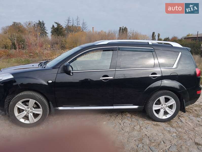 Внедорожник / Кроссовер Peugeot 4007 2010 в Коростышеве