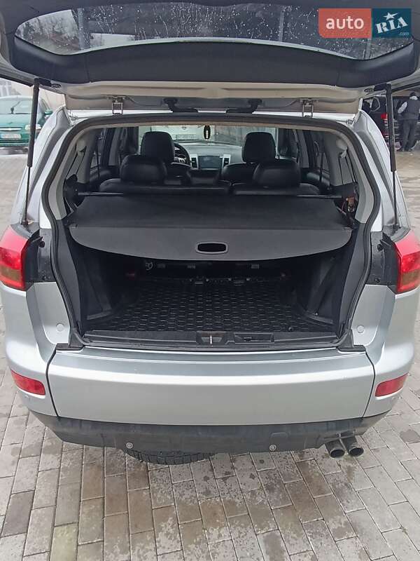 Внедорожник / Кроссовер Peugeot 4007 2007 в Стрые