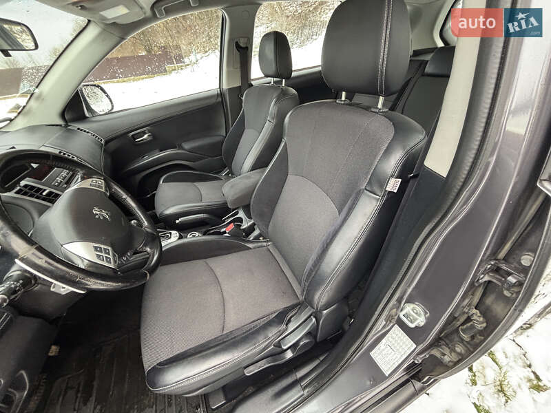 Позашляховик / Кросовер Peugeot 4007 2010 в Надвірній