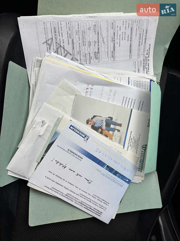 Позашляховик / Кросовер Peugeot 4007 2010 в Надвірній