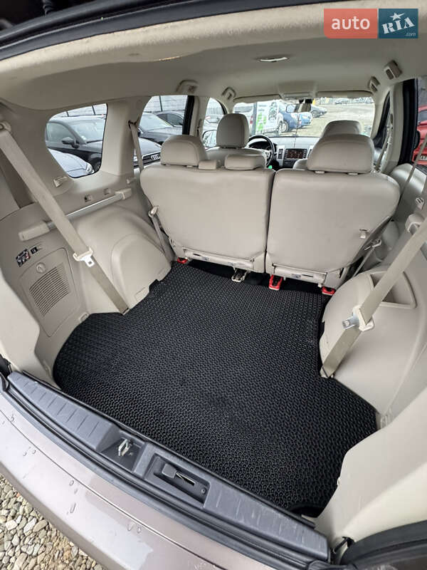 Позашляховик / Кросовер Peugeot 4007 2010 в Івано-Франківську