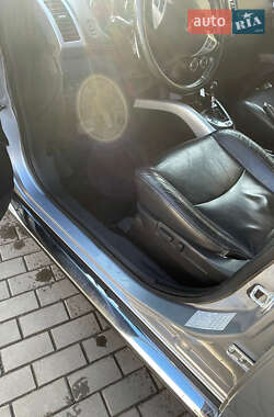 Позашляховик / Кросовер Peugeot 4007 2011 в Луцьку