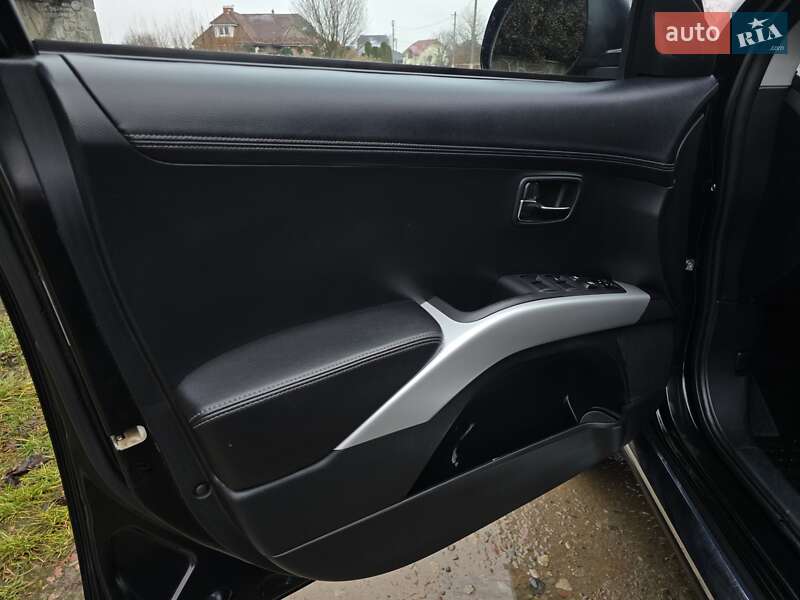 Позашляховик / Кросовер Peugeot 4007 2009 в Калуші