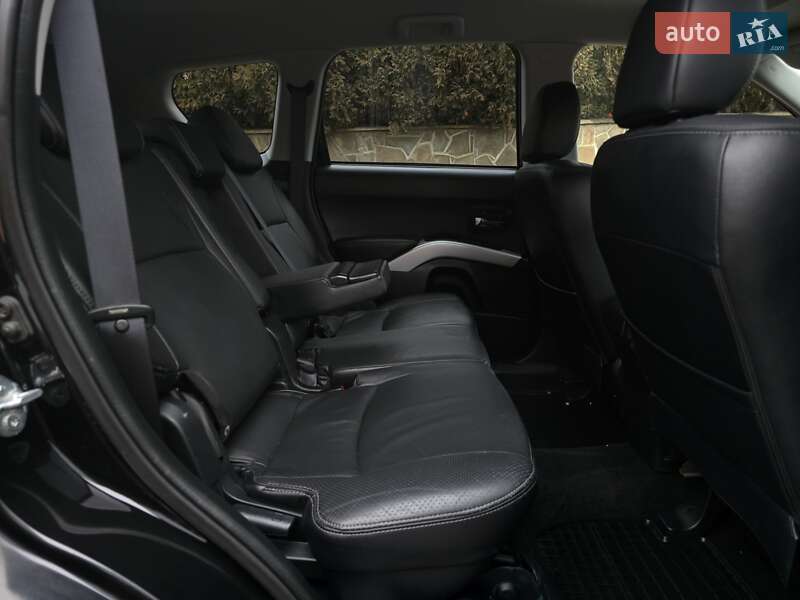 Позашляховик / Кросовер Peugeot 4007 2009 в Калуші