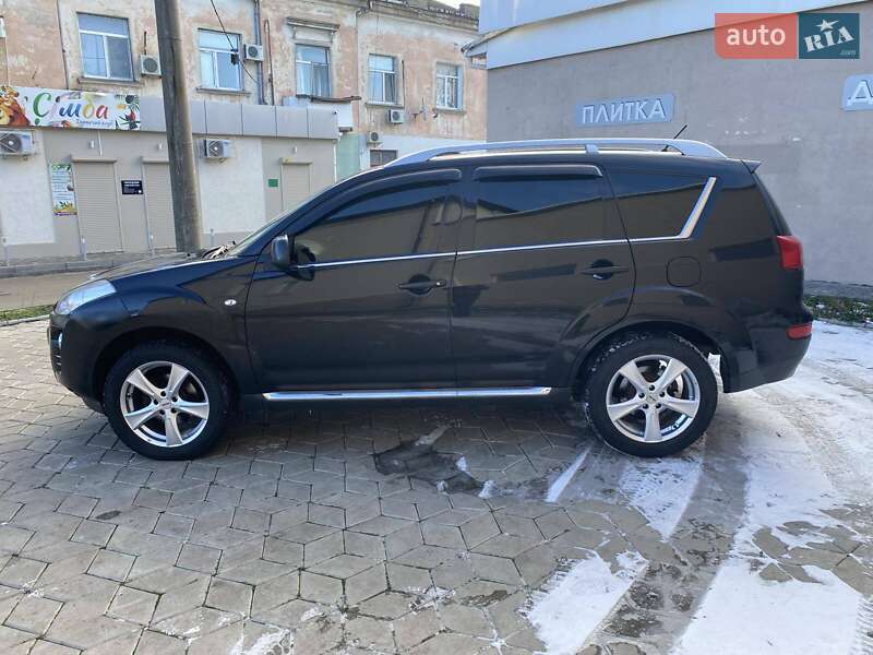 Позашляховик / Кросовер Peugeot 4007 2010 в Миколаєві