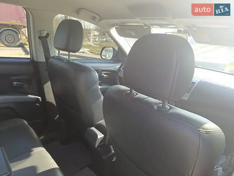 Peugeot 4007 2009 VIN VF3VV4HNHAZ801517 фото оголошення 28 з 71
