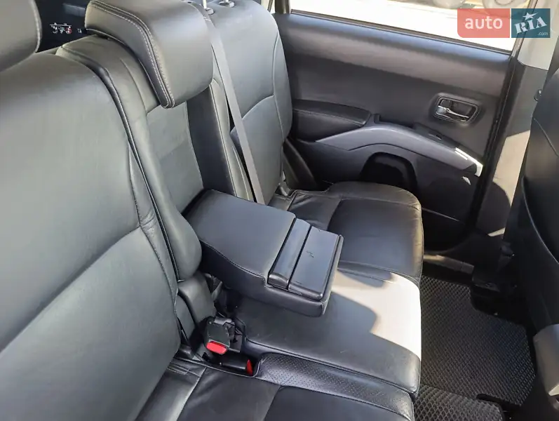 Peugeot 4007 2009 VIN VF3VV4HNHAZ801517 фото оголошення 33 з 71