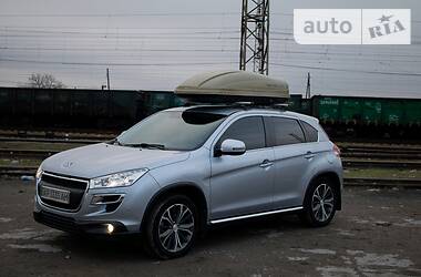 Внедорожник / Кроссовер Peugeot 4008 2014 в Мелитополе