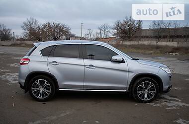 Внедорожник / Кроссовер Peugeot 4008 2014 в Мелитополе