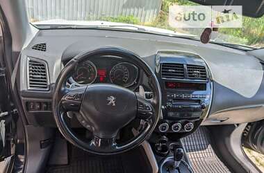 Позашляховик / Кросовер Peugeot 4008 2012 в 