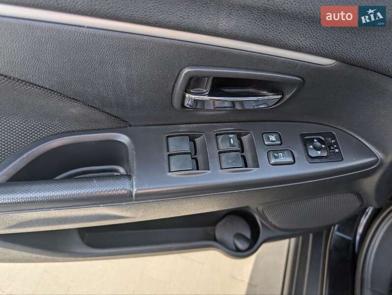Внедорожник / Кроссовер Peugeot 4008 2012 в Сумах