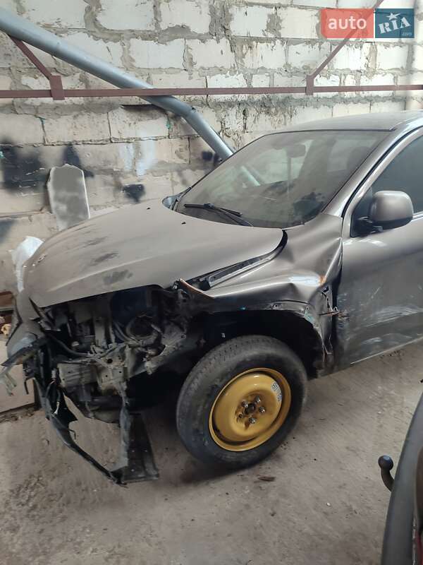 Позашляховик / Кросовер Peugeot 4008 2014 в Житомирі