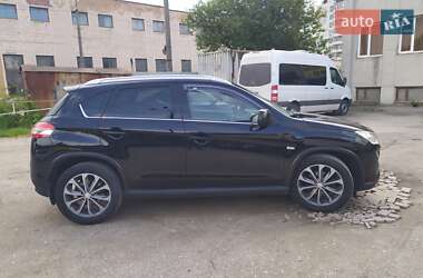 Позашляховик / Кросовер Peugeot 4008 2012 в 