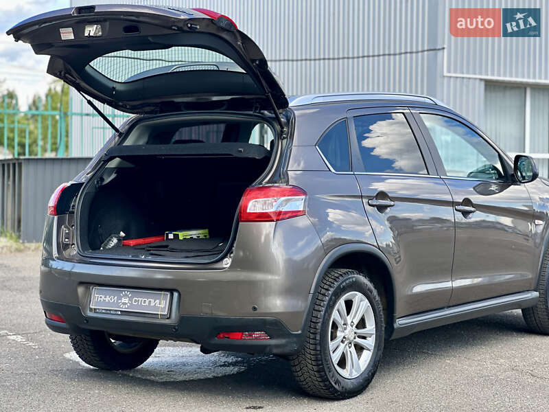 Внедорожник / Кроссовер Peugeot 4008 2012 в Киеве