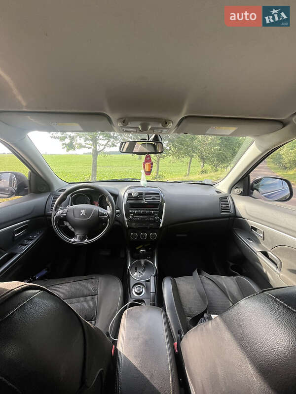 Позашляховик / Кросовер Peugeot 4008 2012 в Рівному