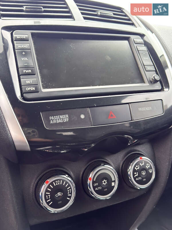 Внедорожник / Кроссовер Peugeot 4008 2012 в Золочеве