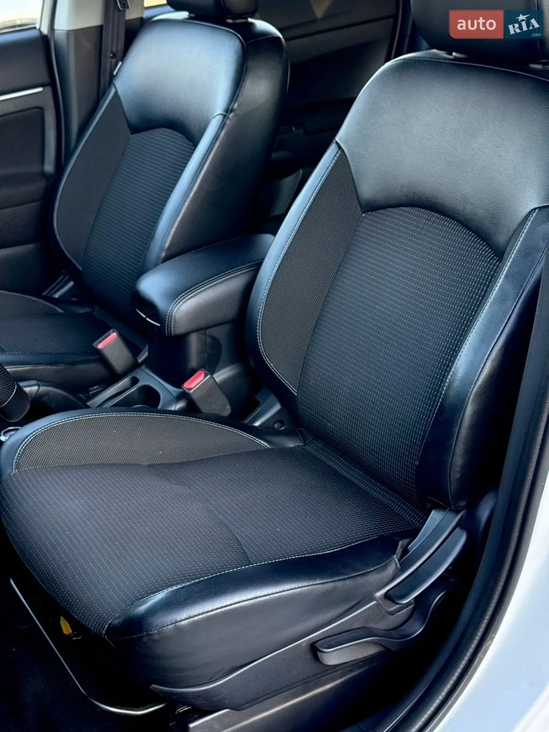 2012 Peugeot 4008 - мініатюра 12