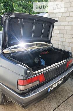 Седан Peugeot 405 1989 в Долинской