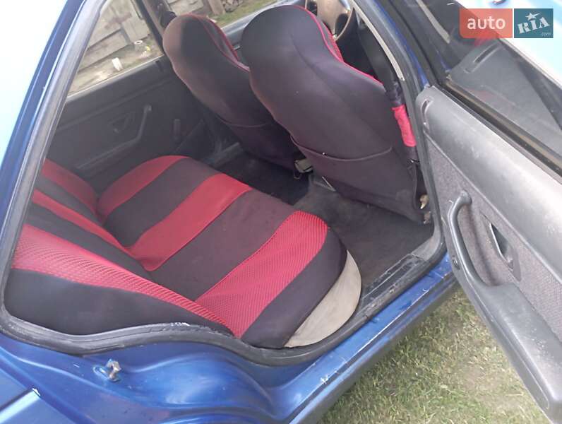 Седан Peugeot 405 1992 в Бориславі