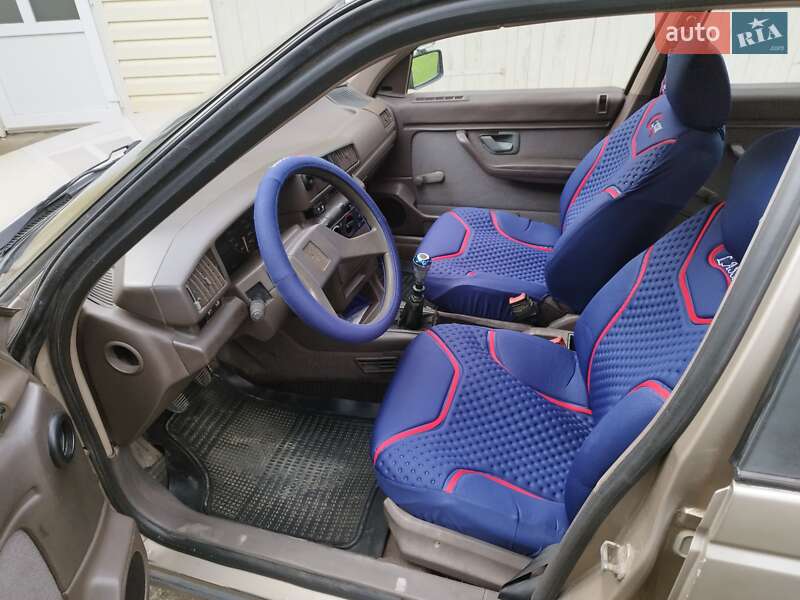 Седан Peugeot 405 1988 в Богородчанах