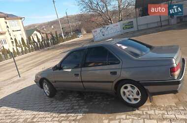 Седан Peugeot 405 1989 в Герці