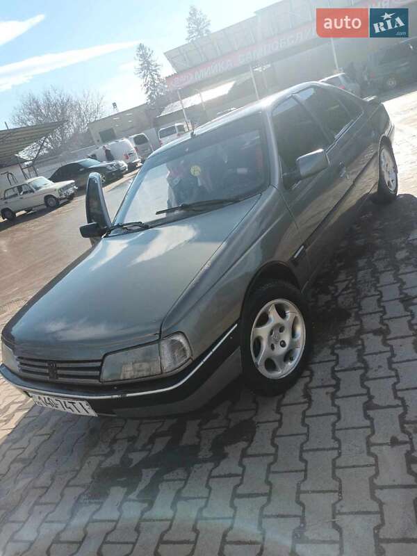 Седан Peugeot 405 1989 в Герце