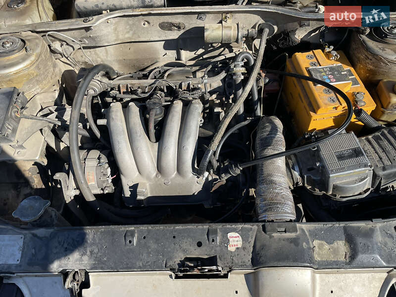 Седан Peugeot 405 1987 в Баре