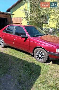 Седан Peugeot 405 1990 в Дубровиці