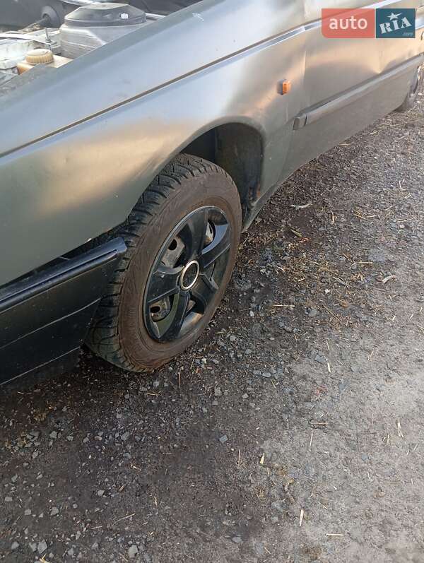 Седан Peugeot 405 1989 в Луцке