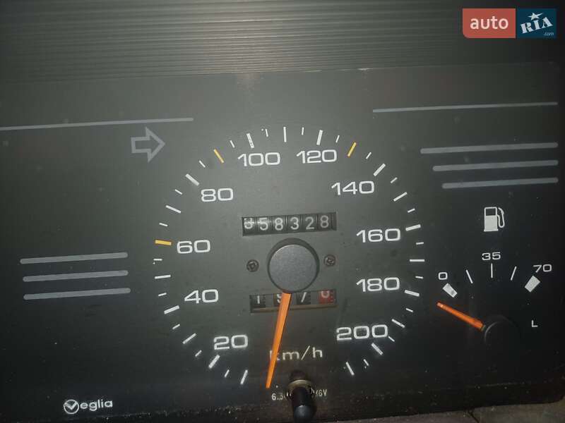 Седан Peugeot 405 1989 в Люботині