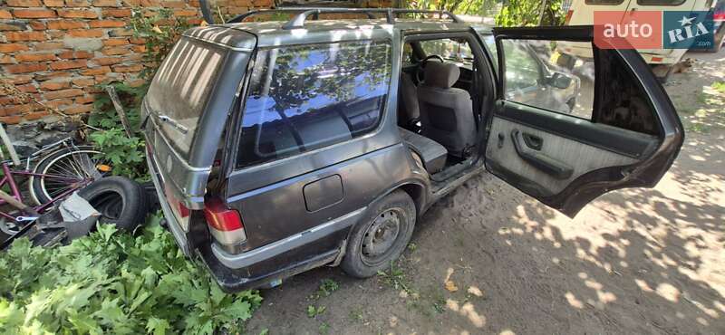 Универсал Peugeot 405 1990 в Саврани