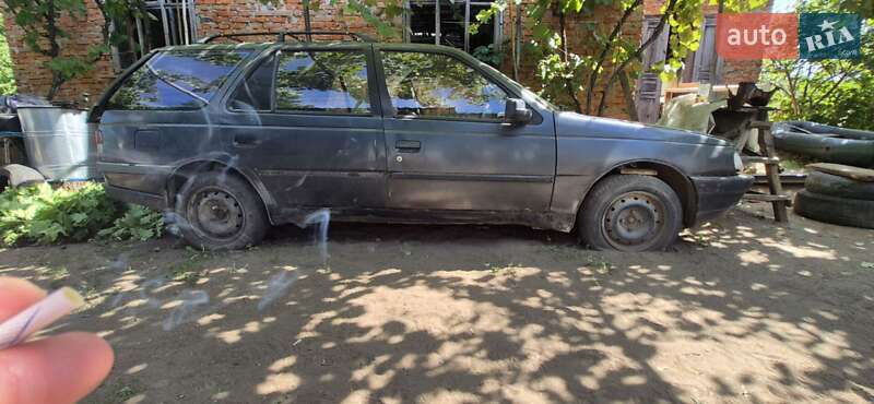 Универсал Peugeot 405 1990 в Саврани