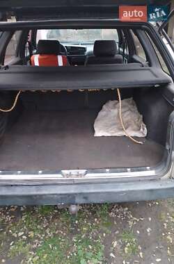 Универсал Peugeot 405 1990 в  фото 5 Универсал Peugeot 405 1990 в