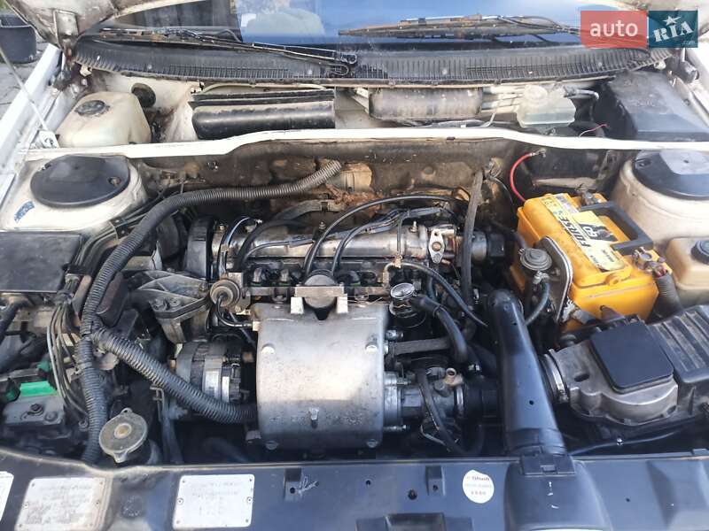 Седан Peugeot 405 1992 в Добромиле фото 2 Седан Peugeot 405 1992 в Добромиле