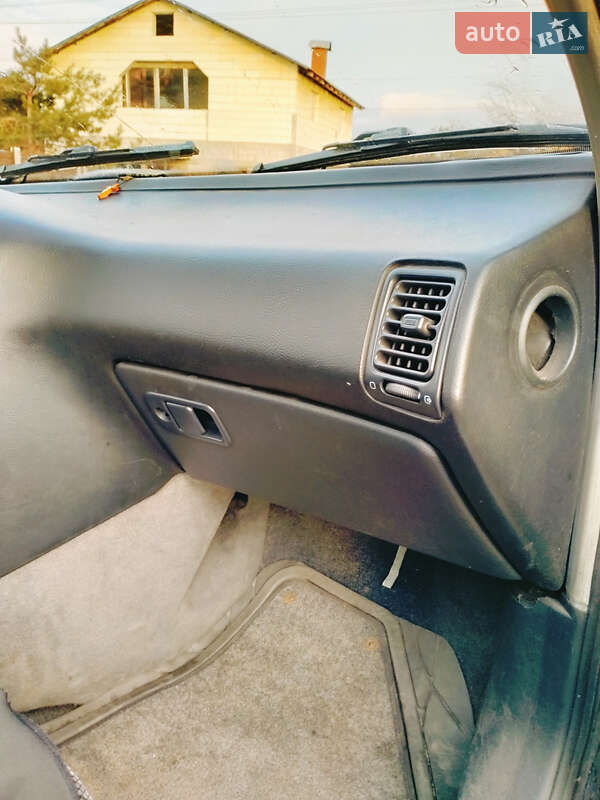 Седан Peugeot 405 1993 в Боярке