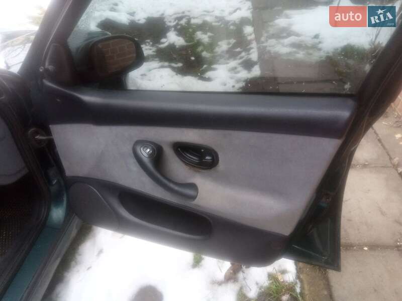 Седан Peugeot 406 1998 в Львові