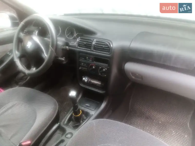Peugeot 406