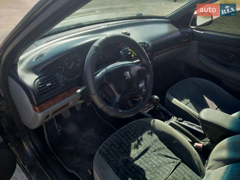 Седан Peugeot 406 2001 в Бориславі