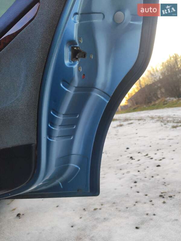 Седан Peugeot 406 2001 в Луцьку