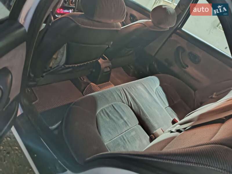 Седан Peugeot 406 1998 в Борщеве