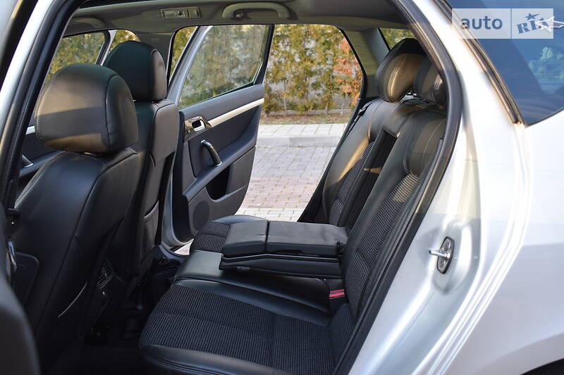 Універсал Peugeot 407 2010 в Луцьку