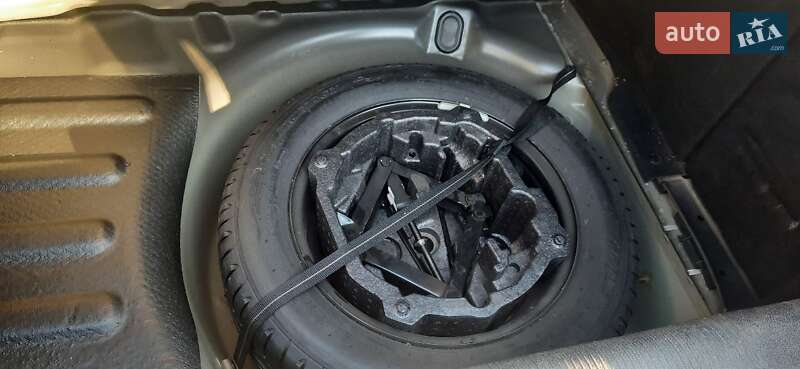 Седан Peugeot 407 2004 в Арбузинці