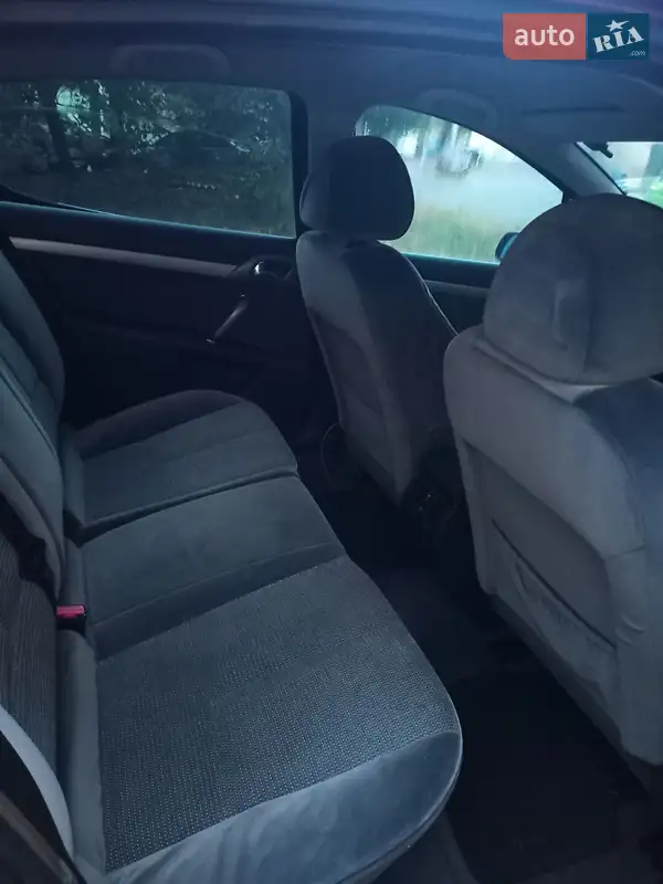 Седан Peugeot 407 2004 в 