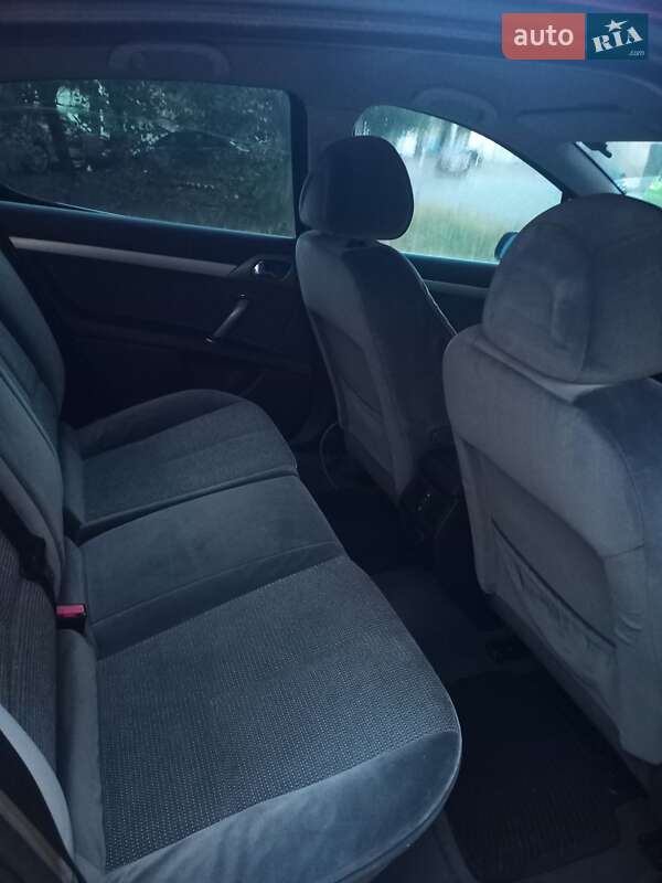 Седан Peugeot 407 2004 в Харькове