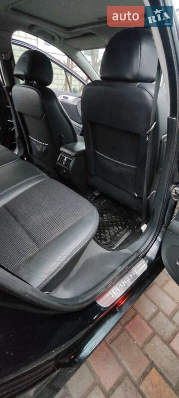 Седан Peugeot 407 2007 в Новом Буге